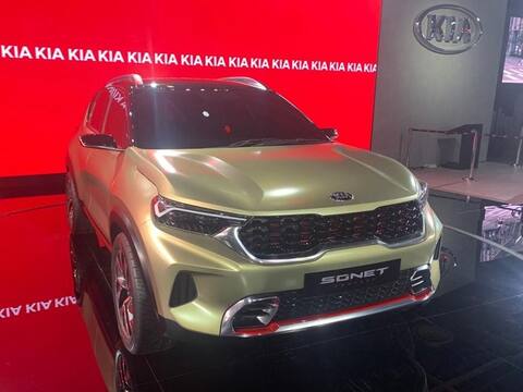 Auto Expo 2020 | ऑटो एक्स्पोमध्ये KIA Sonet सादर, Venue, Brezza ला टक्कर देणार! Auto Expo 2020 | ऑटो एक्स्पोमध्ये KIA Sonet सादर, Venue, Brezza ला टक्कर देणार!