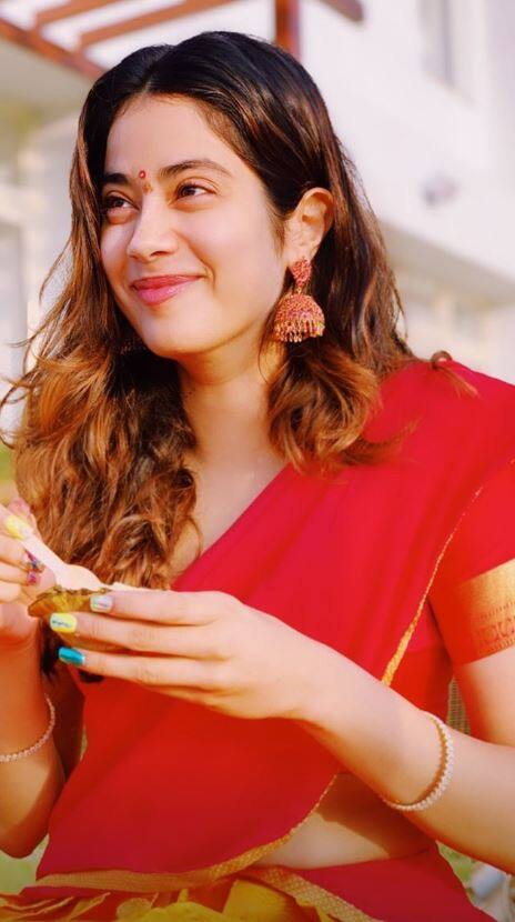 अभिनेत्रीने इन्स्टाग्राम स्टोरीवर आपल्या ट्रेकचे फोटो शेअर केले होते. (Photo Credit: @janhvikapoor)