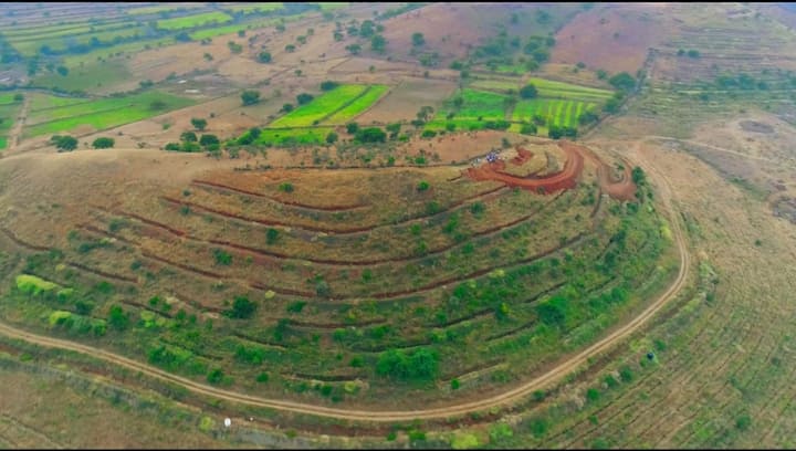 13 व 14 फेब्रुवारीला पालवनच्या देवराई प्रकल्पावर पहिले वृक्ष संमेलन होत आहे. 