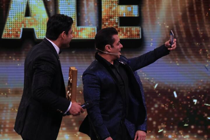 सिद्धार्थने यंदाच्या सीझनमध्ये प्रेक्षकांना एन्टरटेन केलं. त्यामुळेच प्रेक्षकांनी त्याला या पर्वाचा विजेता केलं. (सर्व फोटो : मानव मंगलानी)