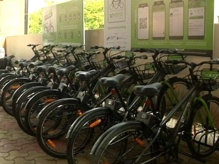 Rental cycles available outside metro station in Mumbai latest updates  मेट्रो स्टेशनबाहेर प्रतितास 2 रुपये दराने भाडेतत्वावर सायकल मिळणार