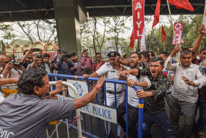 नागरिकत्व दुरुस्ती काय़द्याच्या समर्थक आणि विरोधकांमध्ये दोन दिवसांपासून मोठा तणाव या भागात पाहायला मिळतोय. तर, जाफराबादेत आजही तणावपूर्ण शांतता आहे. 