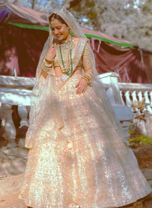 अंकिताचे हे फोटो पाहिल्यानंतर अंकिता लग्नासाठी फारच उत्सुक असल्याचं फॅन्सचं म्हणणं आहे. (Photo Credit: Manav Manglani)