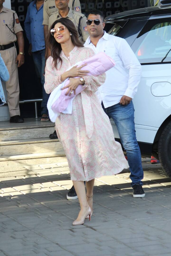 चाहत्यांना शिल्पाच्या मुलीच्या पहिल्या फोटोची प्रतिक्षा आहे. (Photo Credit: Manav Manglani)