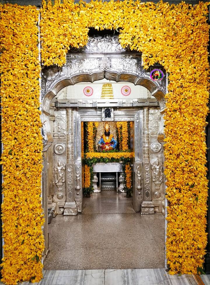 देवाच्या प्रसन्नतेतून मानवजातीवरील कोरोनाचे संकट लवकर दूर व्हावे ही भावना प्रत्येकाच्या मनात नक्कीच आहे.