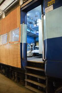 कोरोनाग्रस्तांसाठी रेल्वेचा वापर; रल्वेच्या डब्ब्यात आयसोलेशन वॉर्ड