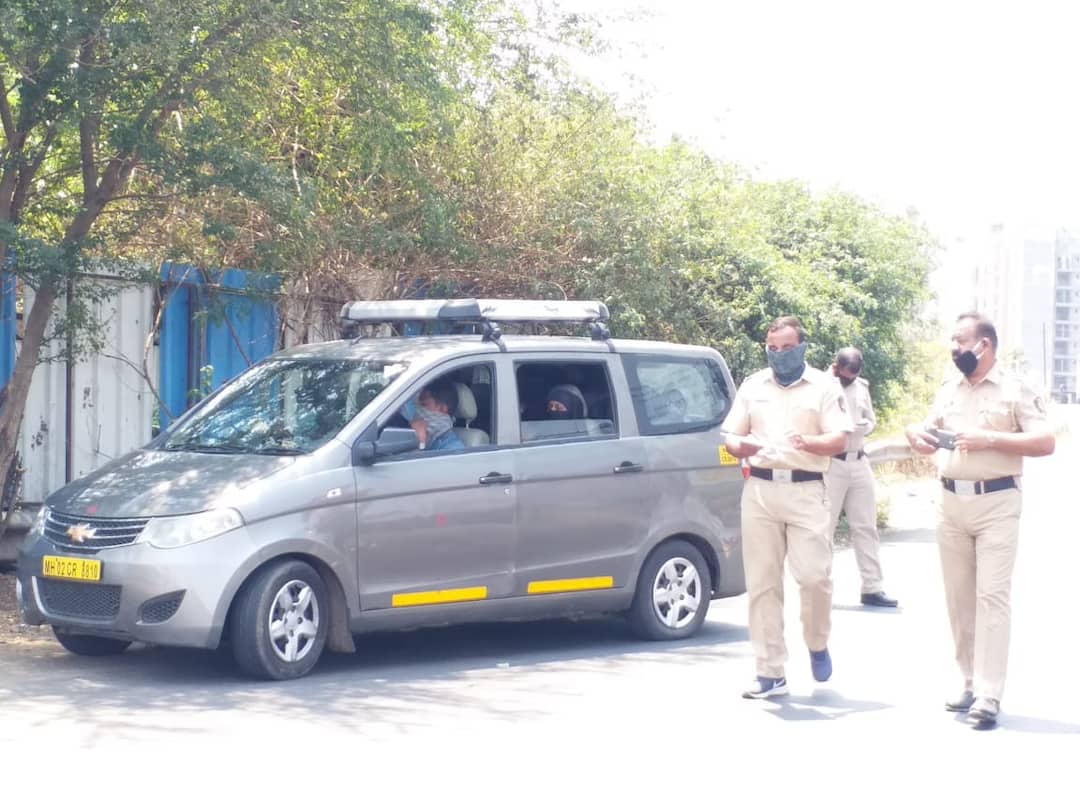 ...अन्यथा आत्महत्या करू, होम क्वॉरंटाईन केलेल्या 15 प्रवाशांची प्रशासनाला धमकी pune pimpari chinchwad corona update home quarantine Threatening Administration ...अन्यथा आत्महत्या करू, होम क्वॉरंटाईन केलेल्या 15 प्रवाशांची प्रशासनाला धमकी