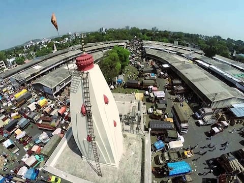 लॉकडाऊनदरम्यान बंद असलेलं पुण्यातील मार्केटयार्ड रविवारपासून सुरू