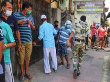 Lockdown3 | दारूच्या नादात सोशल डिस्टन्सिंगचा फज्जा; मद्यप्रेमींची दुकानांबाहेर गर्दी