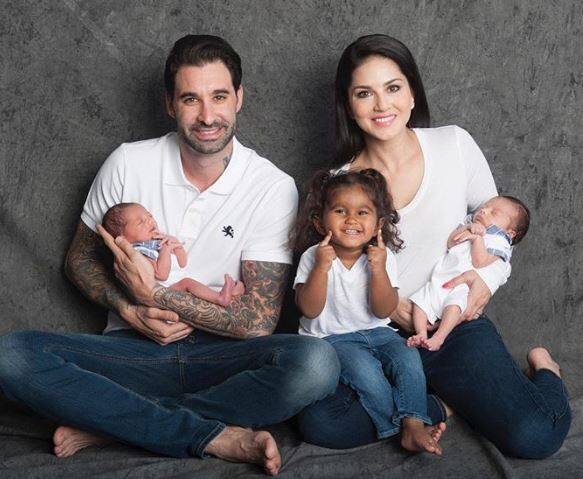 सनीला तीन अपत्ये आहेत. यामध्ये एक मुलगी तर दोन मुले आहेत. 