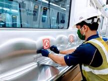 मुंबई मेट्रोमध्ये सोशल डिस्टन्सिंगची तयारी सुरु; अधिकृत ट्विटवर फोटो शेअर