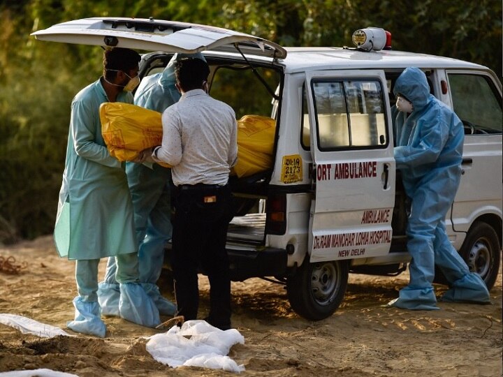 coronavirus india case count rises to 125101 lakhs 3720 deaths Corona India Update | देशात 24 तासात  साडे सहा हजारांहून अधिक रुग्ण वाढले, कोरोनाबाधितांचा आकडा 1 लाख 25 हजारांवर