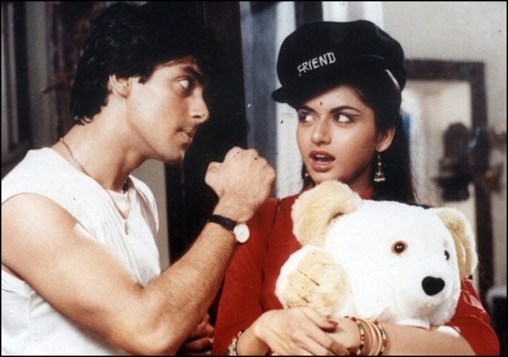 Bollywood When salman khan was asked to smooch bhagyashree on the set of maine pyaar kiya भाग्यश्रीसोबत लिप लॉक सीन शूट करण्यासाठी फोटोग्राफरकडून दबाव; दबंग सलमान खानने दिलं 'हे' उत्तर