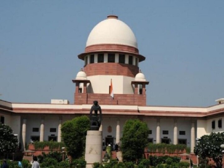 Supreme Court Order On Migrant Labourers स्थलांतरित मजुरांकडून रेल्वे अथवा बसचे भाडे घेऊ नका; सुप्रीम कोर्टाचा आदेश