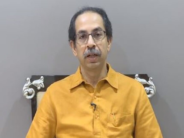 CM Uddhav Thackeray interaction on nisarga cyclone update 'निसर्ग' चक्रीवादळाच्या पार्श्वभूमीवर प्रशासन सज्ज, नागरिकांनी घराबाहेर पडू नये : उद्धव ठाकरे