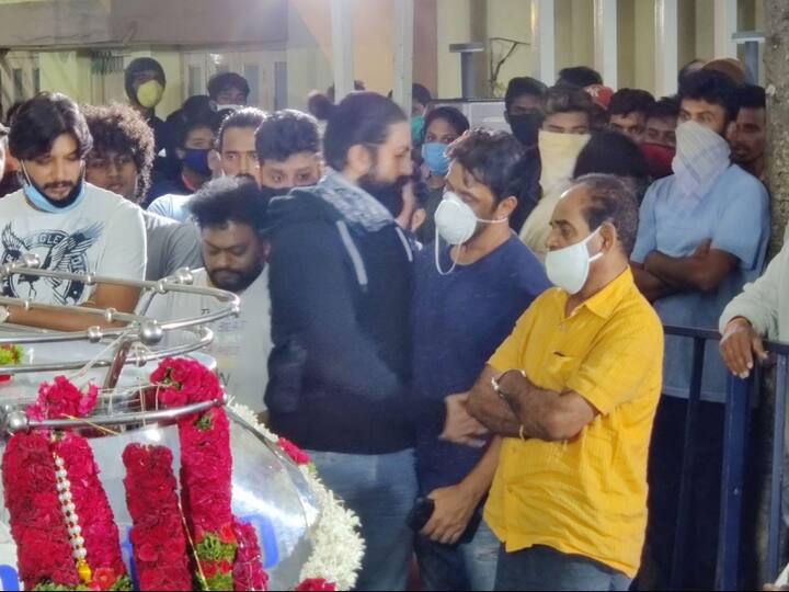  वयाच्या अवघ्या 39 व्या वर्षी चिरंजीवी सरजाचं निधन झालं. त्याच्या चाहत्यांना यामुळे मोठा धक्का बसला आहे.