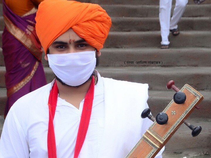 मात्र यावेळी कोरोनाच्या प्रादुर्भावामुळे पायी पालखी सोहळा रद्द करण्याचा निर्णय पालखी विश्वस्तांनी घेतला होता.