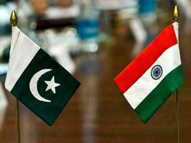 Two Indian officials working with Indian High Commission in Islamabad are missing पाकिस्तानमधील  भारतीय दूतवासात काम करणारे दोन अधिकारी बेपत्ता