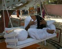 Morari Bapu | मोरारी बापूंचं वादग्रस्त वक्तव्य, कृष्णभक्तांच्या संतापानंतर मागितली माफी