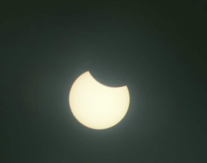 हे ग्रहण भारत, नेपाळ, पाकिस्तान, यूएई, इथोपिया आणि कांगो मध्ये दिसेल. भारतात हरियाणा, उत्तराखंड आणि राजस्थानच्या काही भागात कंकणाकृती सूर्यग्रहण दिसेल. तर जयपुर, दिल्ली, चंडीगड, मुंबई, कोलकाता, हैदराबाद, चेन्नई, शिमला आणि लखनौ सारख्या शहरात काही प्रमाणात हे ग्रहण दिसणार आहे.