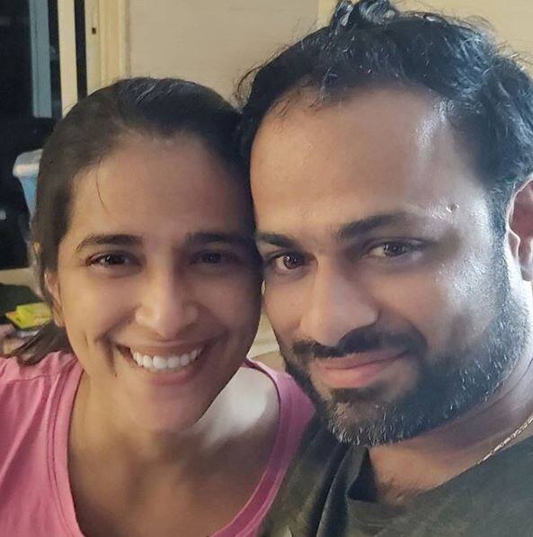 मात्र तिला खरी ओळख मिळाली ती 'मराठी बिग बॉस'मुळे. पहिल्या पर्वात 'वाईल्ड कार्ड' स्पर्धक म्हणून एण्ट्री घेणाऱ्या शर्मिष्ठा राऊतने थेट फायनलपर्यंत मजल मारली होती.