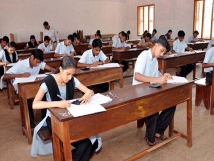 Education Minister Varsha Gaikwad plans to reopen school from class 5 to 8  from 27 January Maharashtra School Reopen: राज्यातील 5 ते 8 वीच्या शाळा विद्यार्थ्यांच्या उपस्थितीत 27 जानेवारीपासून सुरु