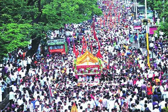 आठवणीतील वारी.. वारीच्या आठवणी.. आज टप्प्यावर माऊली आणि सोपान काकांची बंधुभेट झाली असती...