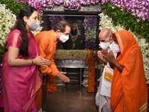 PHOTOS | मुख्यमंत्री उद्धव ठाकरे यांची सपत्नीक विठ्ठल-रुक्मिणीची महापूजा, विठुरायाचं देखणं रुप!