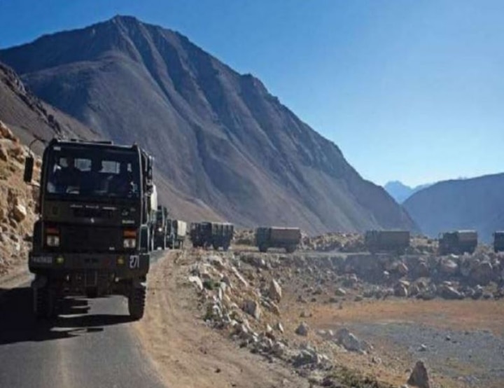 Chinese Army has moved back tents in galwan valley ladakh गलवान खोऱ्यातून चिनी सैन्य दीड किलोमीटर मागे हटलं
