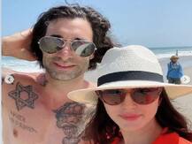 PHOTO | सनी आणि डॅनियलची बीचवर मुलांसोबत मस्ती; इन्स्टाग्रामवरून फोटो शेअर