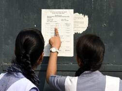 दहावी, बारावीच्या गुणपत्रिकांसाठी Digilocker App डाऊनलोड करा; CBSE चा विद्यार्थ्यांना एसएमएस