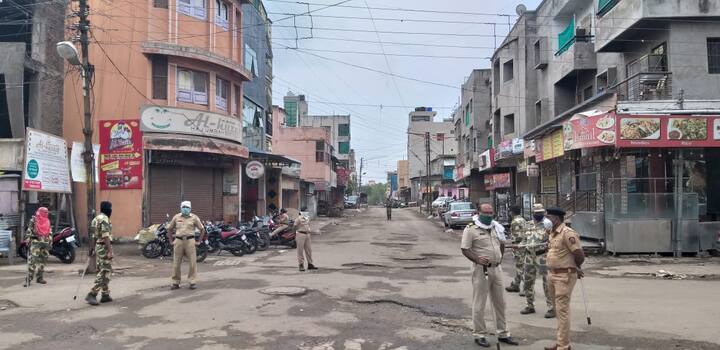 औरंगाबादमध्ये चौकाचौकात पोलिसांचा चोख बंदोबस्त आहे. 