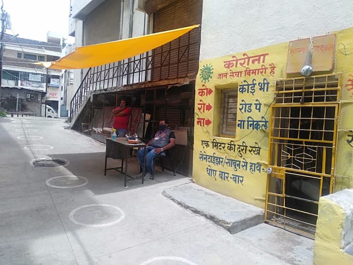 त्यामुळे कोरोनाची साखळी तोडण्यासाठी याठिकाणी लॉकडाऊन वाढवण्याचा निर्णय घेण्यात आला आहे.