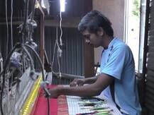 PHOTO | पैठणी शेल्यावर साकारले बाळासाहेब ठाकरे