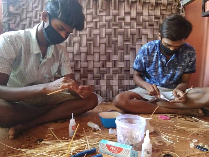  कोरोनाचा वाढत्या प्रादुर्भावाचा परिणाम व्यवसायांसह आयात-निर्यातीवर होऊ लागला आहे. काही दिवसांवर आलेला रक्षाबंधन सण  ग्रामीण भागातील अनेक महिलांच्या हाताला काम देऊन गेलाय. हा रोजगार कोरोनाच्या काळात या ग्रामीण भागातील महिलांसाठी आशादायी ठरलाय. 