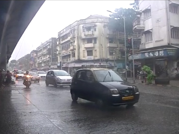 Mumbai Rains | मुंबईत जोरदार पाऊस, हिंदमाता परिसरात रस्त्यांना नदीचं स्वरुप