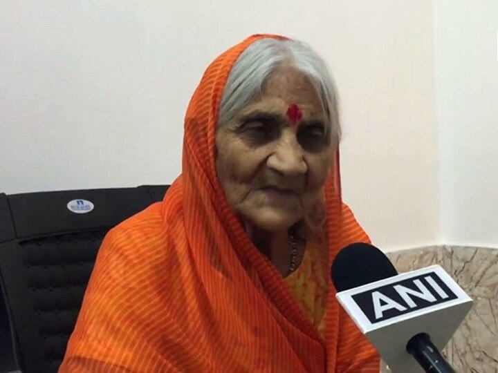 Jabalpur women did not had food from 28 years for ram mandir राम मंदिरासाठी 81 वर्षांच्या आजींचा 28 वर्ष उपवास; अयोध्येत प्रभू रामाच्या दर्शनानंतरच संकल्प सोडण्याचा निर्धार