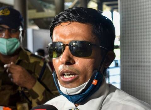मला नाही आमच्या तपासाला कॉरंटाईन केलं होतं, बिहारचे एसपी विनय तिवारी यांचा मुंबई पोलिसांबाबत नाराजीचा सूर मला नाही आमच्या तपासाला कॉरंटाईन केलं होतं, बिहारचे एसपी विनय तिवारी यांचा मुंबई पोलिसांबाबत नाराजीचा सूर