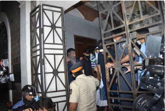 सुशांत सिंह राजपूतचा मित्र आणि त्याच्यासोबत राहणारा सिद्धार्थ पिठानी याचीही ईडीकडून चौकशी करण्यात येणार आहे. सिद्धार्थवरही सुशांतच्या वडिलांनी आरोप लावले आहेत. (Photo Credit: Manav Manglani)