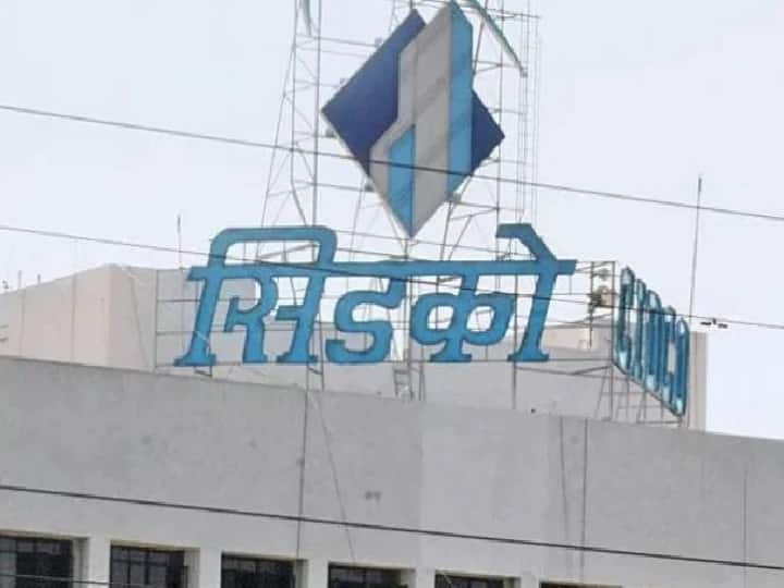 एबीपी माझा इम्पॅक्ट : अखेर सिडकोकडून टाळेबंदीच्या कालावधीतील हफ्त्यांवरील विलंब शुल्क माफ CIDCO waives charges on delayed payment of installments by homebuyers during lockdown एबीपी माझा इम्पॅक्ट : अखेर सिडकोकडून टाळेबंदीच्या कालावधीतील हफ्त्यांवरील विलंब शुल्क माफ