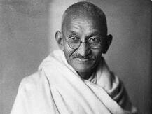 महात्मा गांधींनी घातलेला चष्मा ब्रिटनमध्ये लिलावासाठी