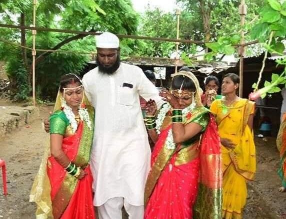 सलाम... धर्माच्या पलीकडचं नातं, मुस्लिम मामाकडून हिंदू मुलींचे कन्यादान