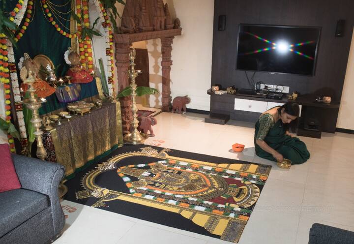 रांगोळी पूर्ण करण्यास तब्बल 24 तास लागले आहेत. 