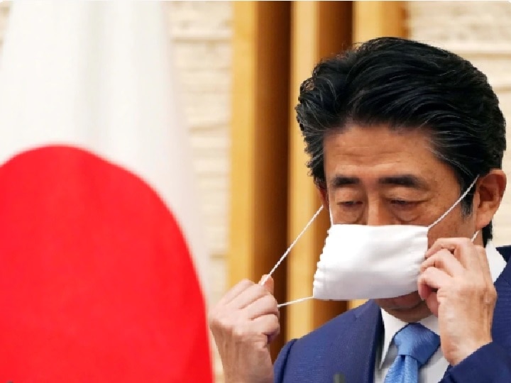 Japan PM resigns Japanese Prime Minister Shinzo Abe is set to resign Japan PM Resigns | जपानचे पंतप्रधान शिंजो आबे यांनी आजारपणामुळे दिला पदाचा राजीनामा