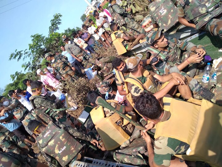 सावंगीतल्या रिलीफ कॅम्पमधल्या अपुऱ्या सुविधांमुळं लोकांची घर सोडून तिथं जायची तयारी नव्हती. 