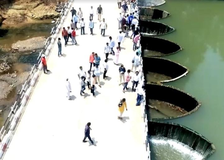 First bridge cum dam inaugurated in Naxal-affected area, Road communication and irrigation link in Gadchiroli भन्नाट उपक्रम... नक्षलग्रस्त भागात पहिला पुल कम बंधारा लोकार्पित, गडचिरोलीत दळणवळण अन सिंचनाची सांगड