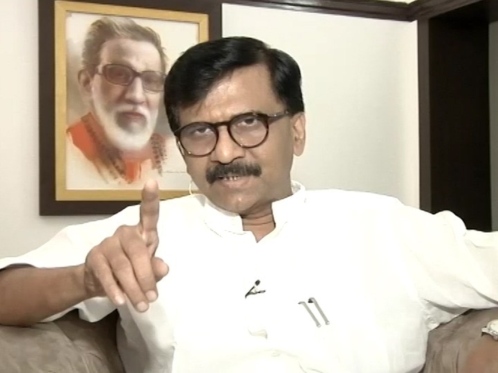 Sanjay Raut warns Karnataka government over Karnataka Maharashtra border issue महाराष्ट्राच्या मुख्यमंत्रीपदी ठाकरे आहेत, हे कर्नाटक सरकारने विसरु नये : संजय राऊत