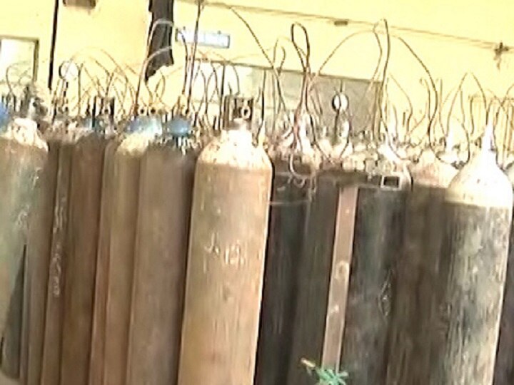 Pune crime 12 Oxygen Cylinders Stolen in Chakan पुण्यातील चाकणमध्ये 12 ऑक्सिजन सिलेंडरची चोरी