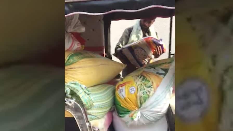 Black market of low priced grains given by the government in lockdown, Resale at higher rate लॉकडाऊनमध्ये सरकारने दिलेल्या कमी किमतीतल्या धान्याचा काळाबाजार, चढ्या दराने विक्री