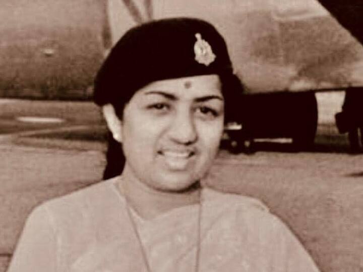 बॉलिवूडसह देशविदेशातील विविध भाषांतील गाण्यांना आपल्या मोहक आवाजाने स्वरबद्ध करणाऱ्या लतादिदी आज 91 वर्षांच्या झाल्या आहेत. 